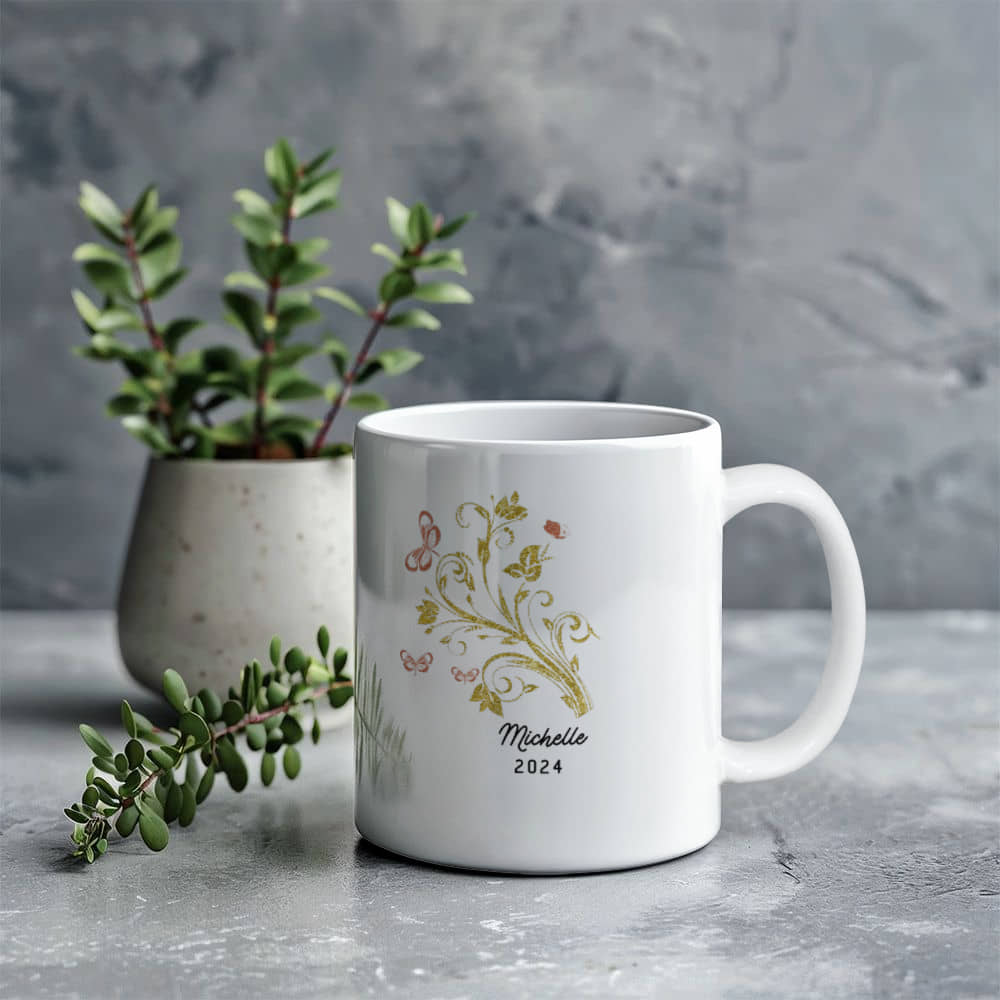 Personalized Vintage Floral Coffee Mug: Elegant Ceramic Design for Tea and Coffee Lovers